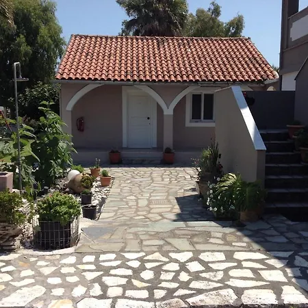 Babis Apartments & Studios Iremia Akharavi Extérieur photo