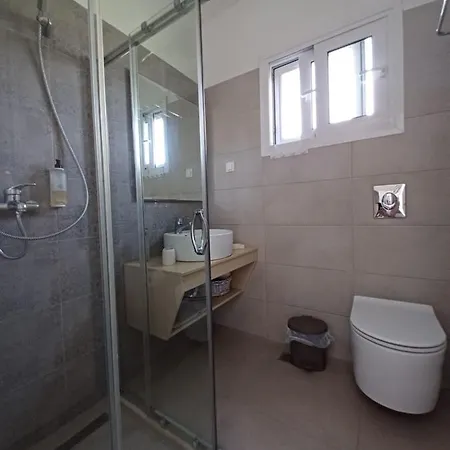 Babis Apartments & Studios Iremia Akharavi Extérieur photo