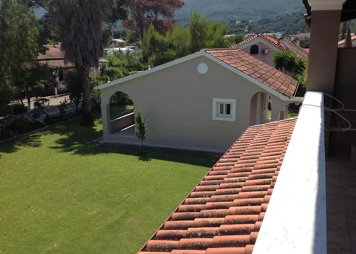 Babis Apartments & Studios Iremia