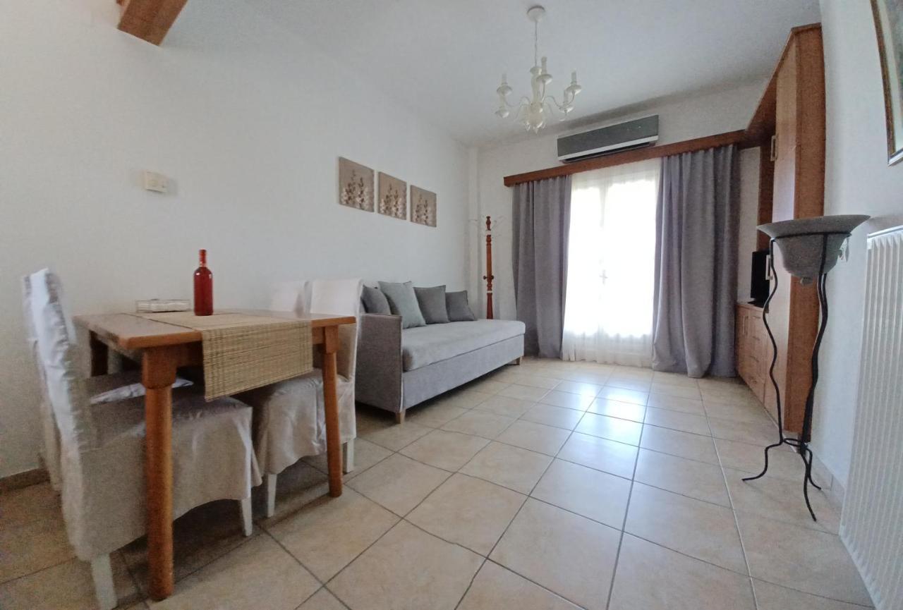 Appartement Babis & Iremia Akharavi